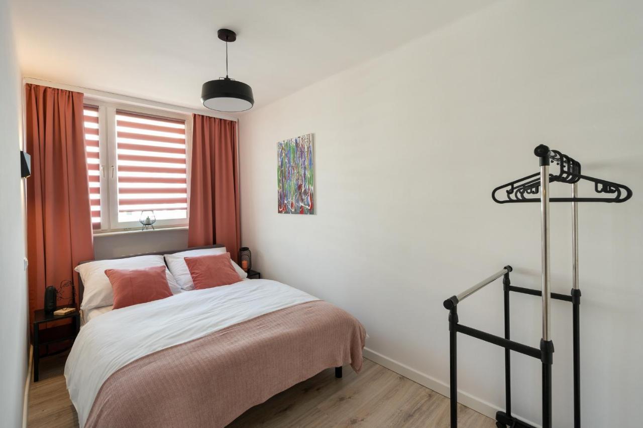 Staymoovers - Ladne Mieszkanie W Poblizu Energylandii - Parking Затор Экстерьер фото